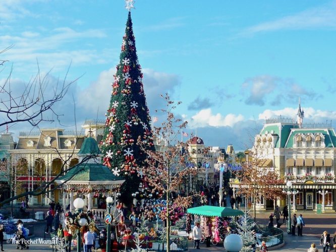 albero di Natale Main street Disneyland Paris